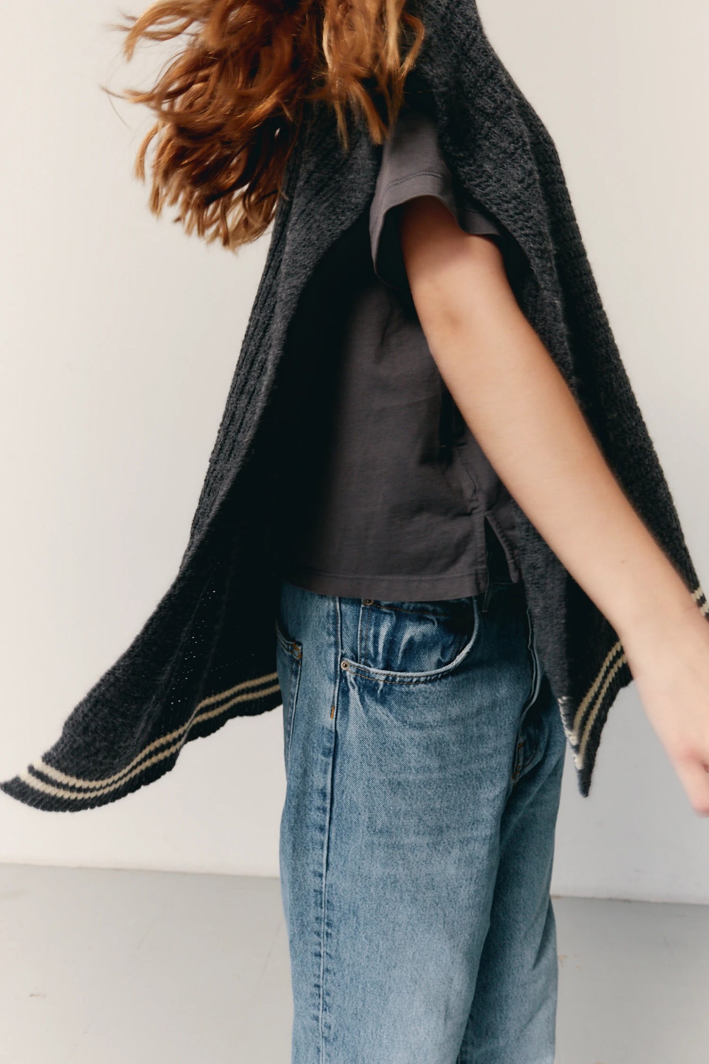 GREY TEXTURED PONCHO