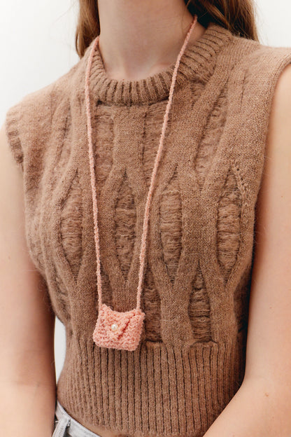 SALMON POUCH NECKLACE