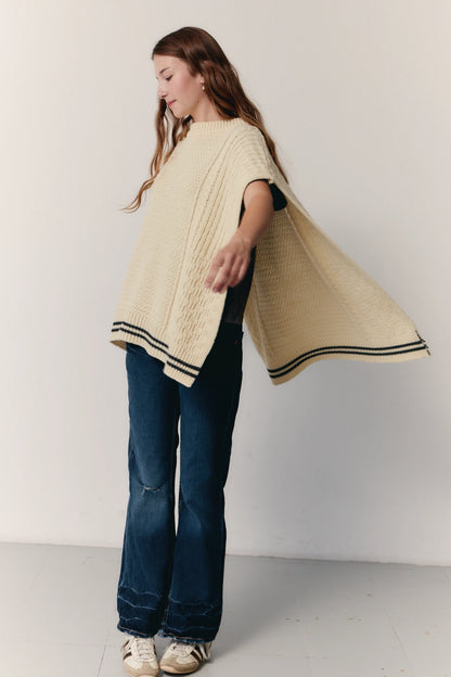 WHITE TEXTURED PONCHO